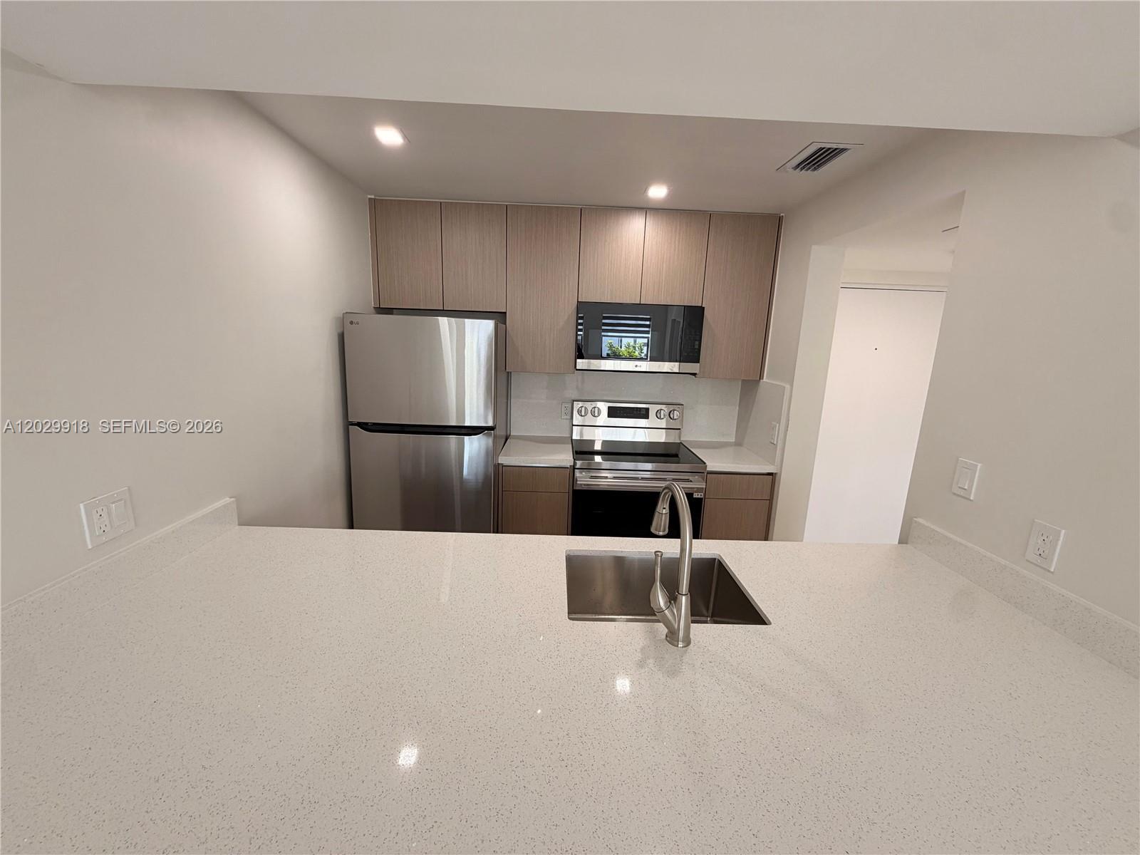 8100 Geneva Ct # 345, Doral FL 33166 photo 5