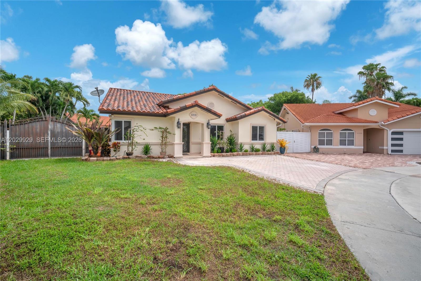 15715 SW 76th Ter, Miami FL 33193 photo 3