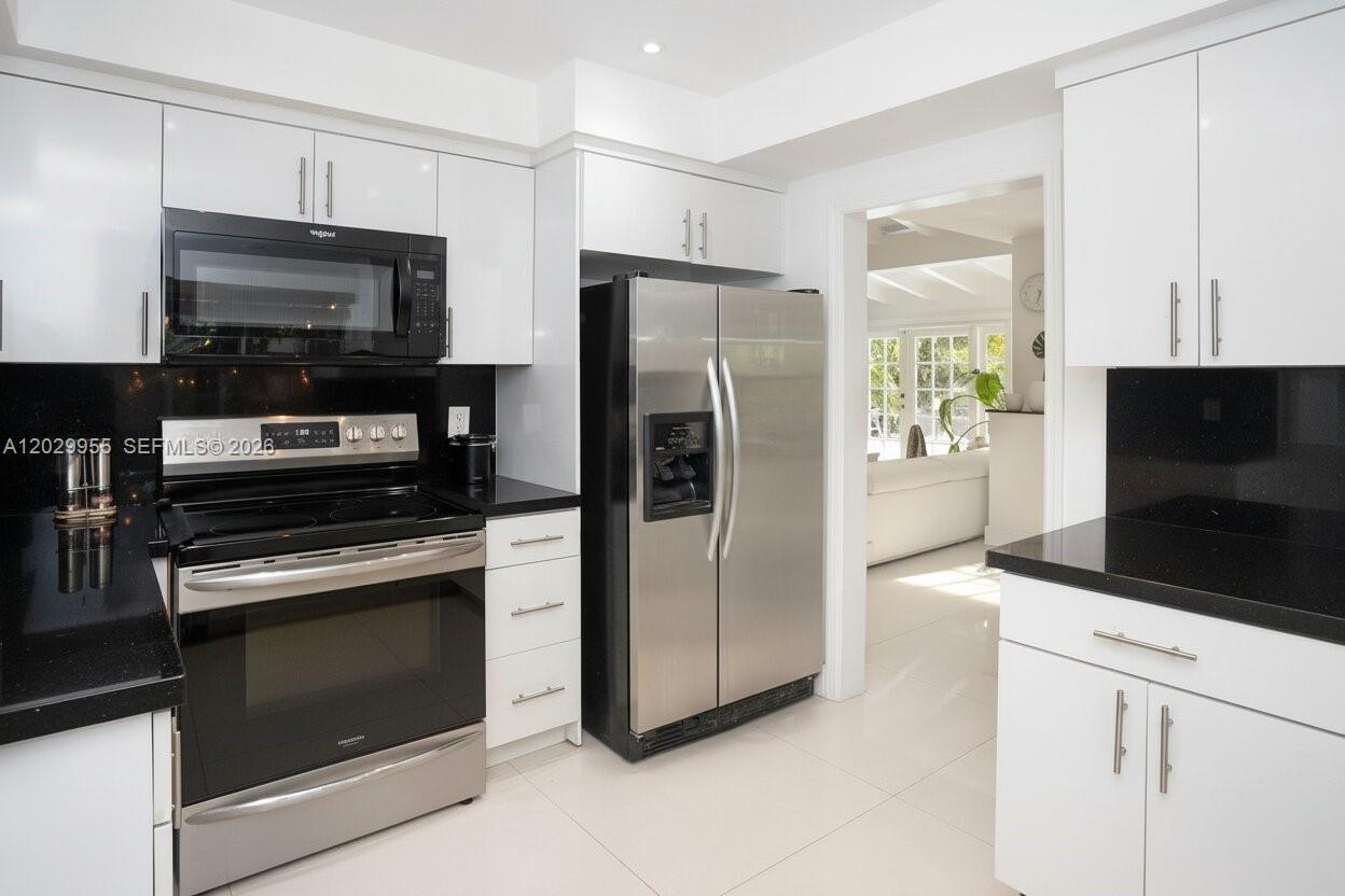 1418 Cordova St, Coral Gables FL 33134 photo 5