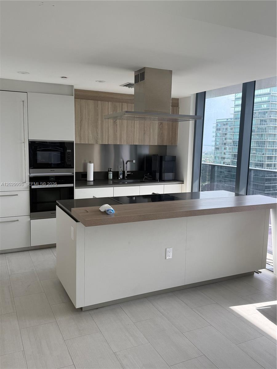 1000 Brickell Plz # 3412, Miami FL 33131 photo 4