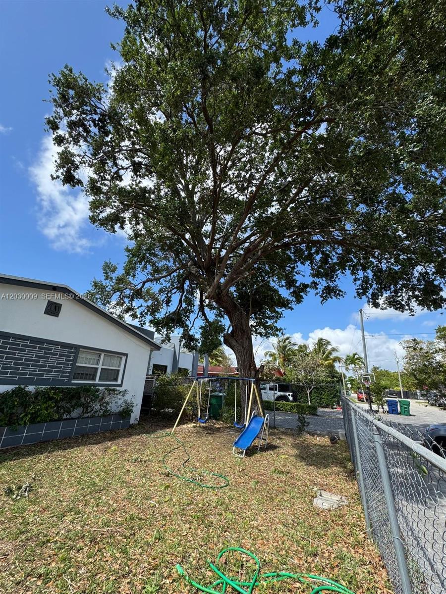 1226 NE 112th St # 1226, Miami FL 33161 photo 4