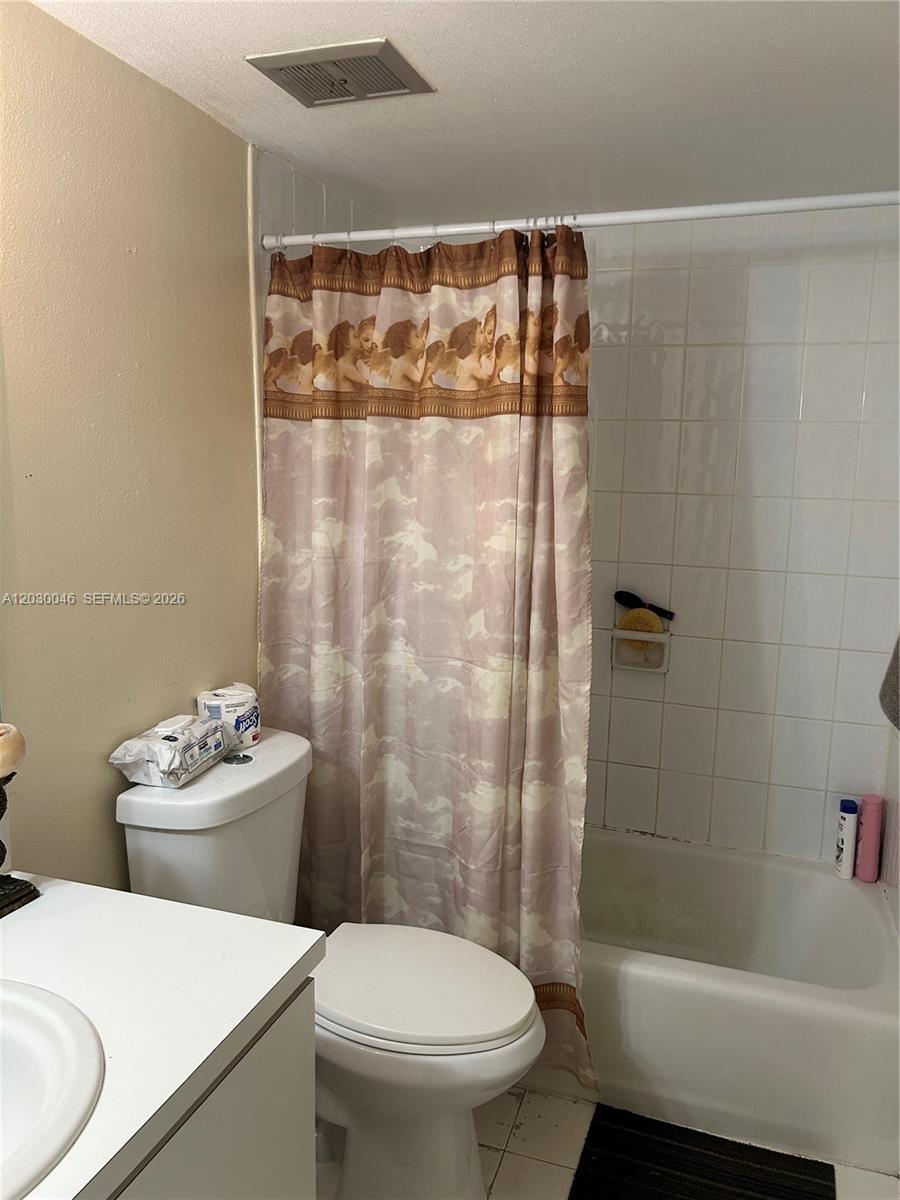 18051 NW 68th Ave # K104, Hialeah FL 33015 photo 4