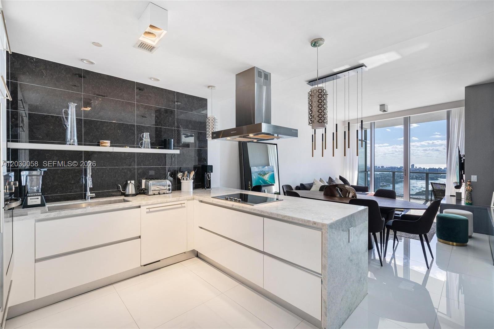 1100 Biscayne Blvd # 5203, Miami FL 33132 photo 5