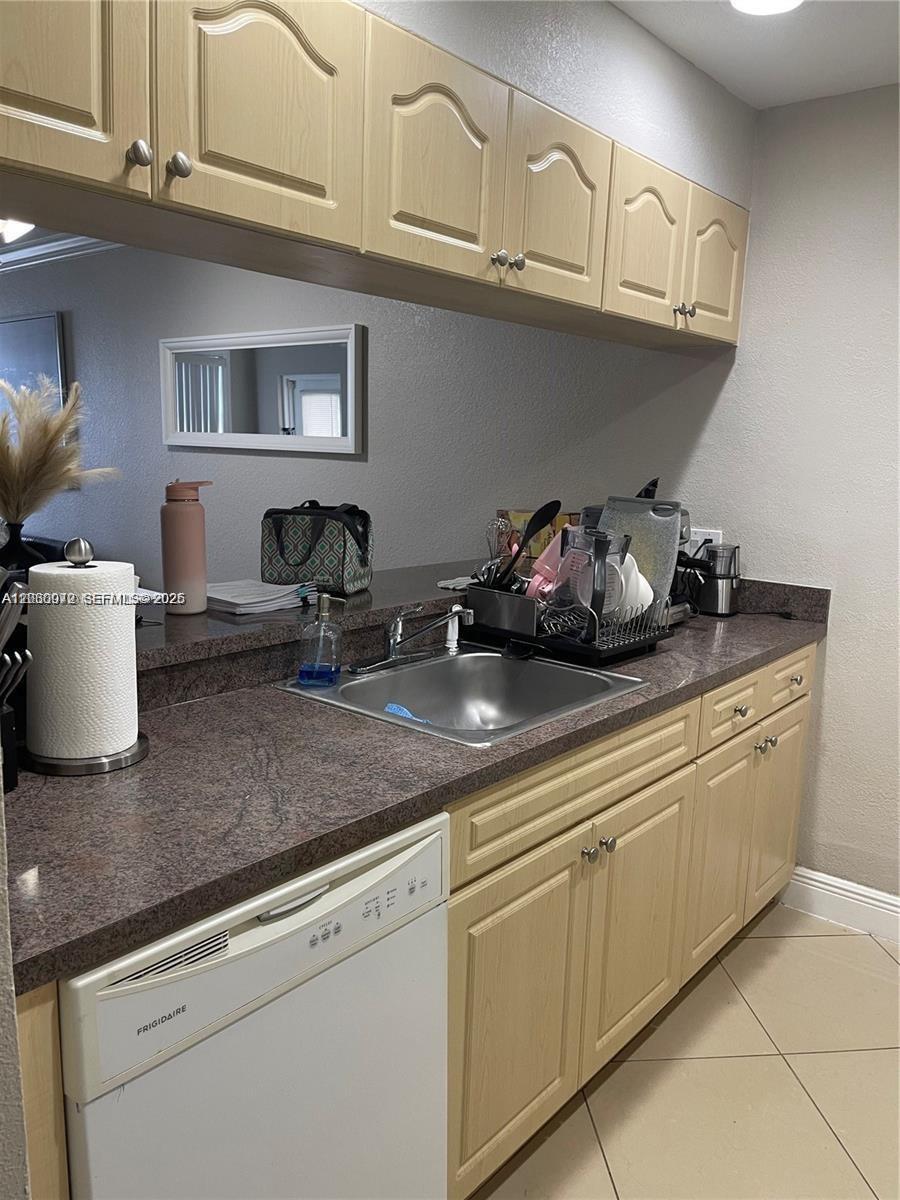 8100 Geneva Ct # 446, Doral FL 33166