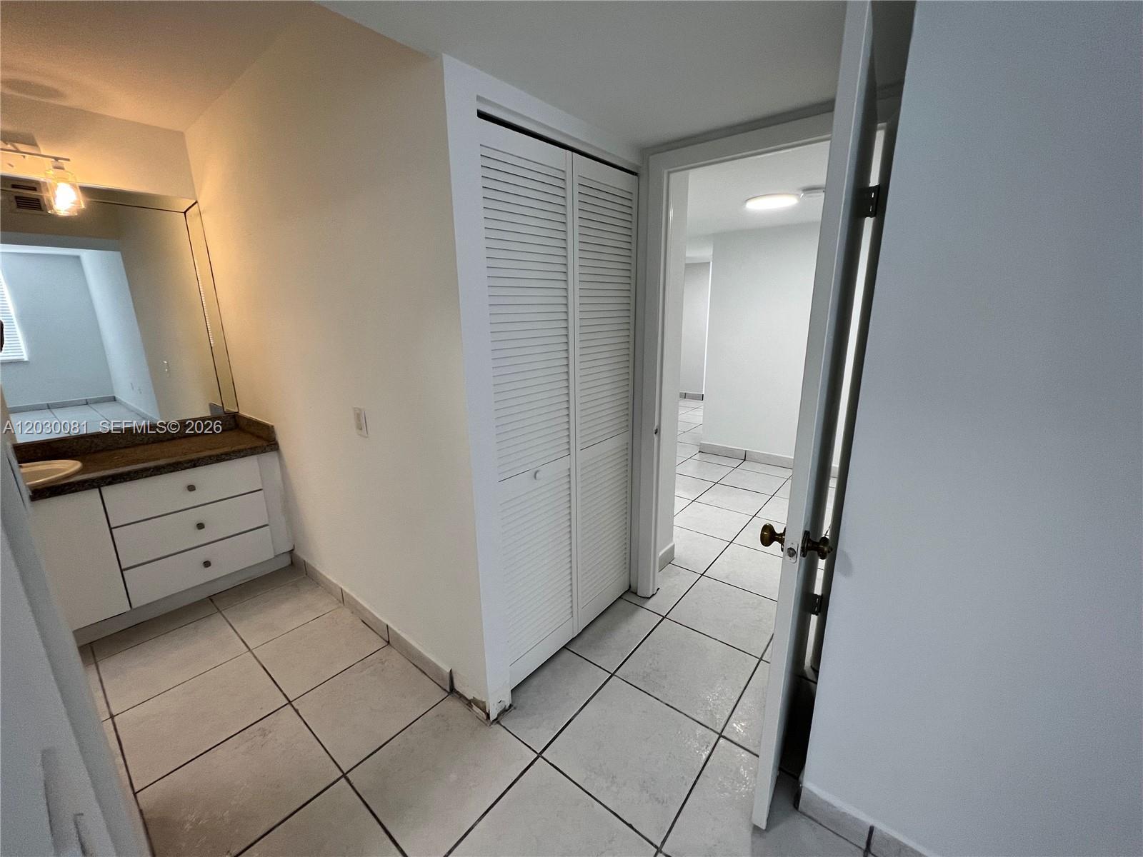 17890 W Dixie Hwy 502 Hwy # 502, North Miami Beach FL 33160 photo 5