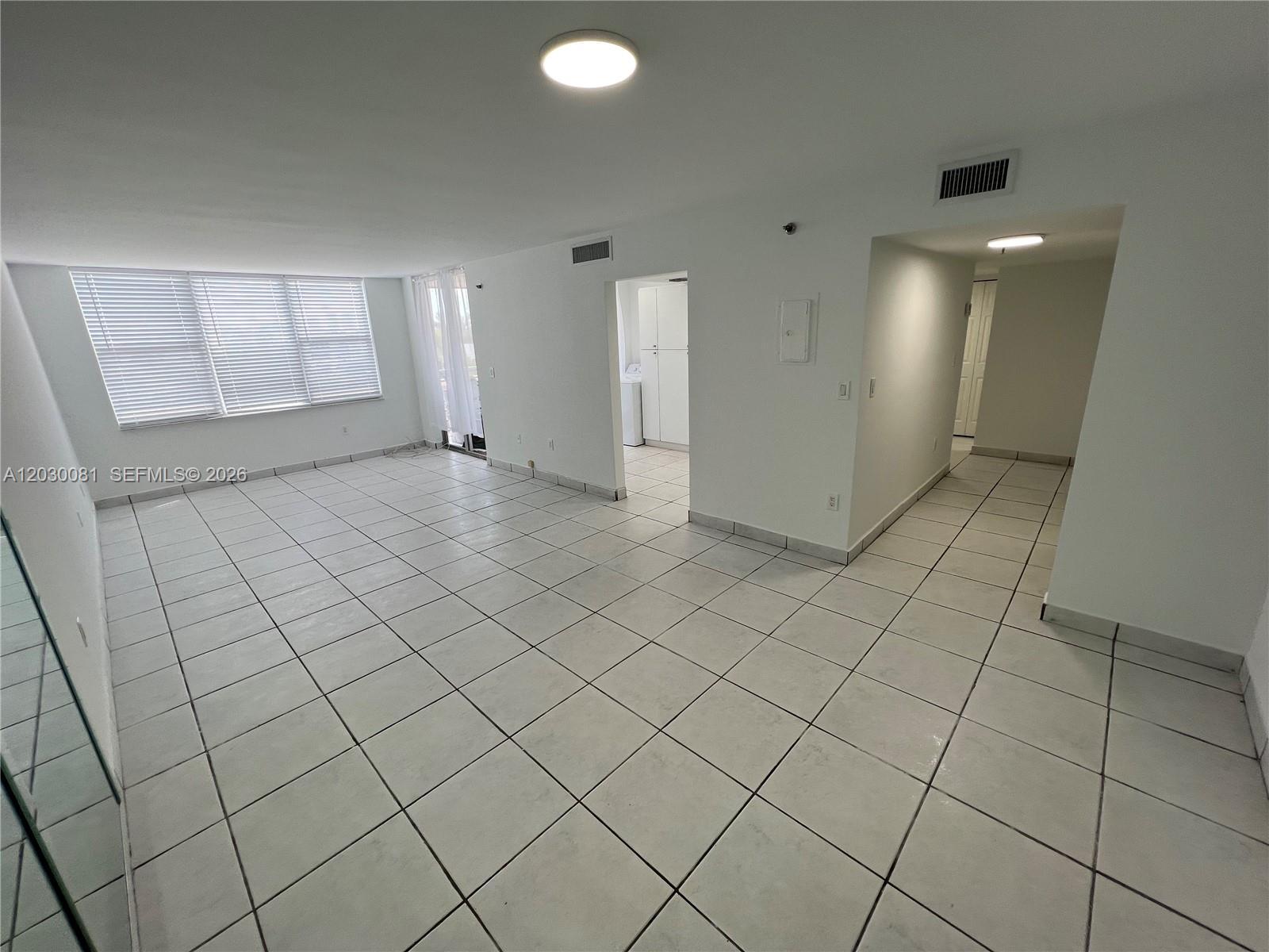 17890 W Dixie Hwy 502 Hwy # 502, North Miami Beach FL 33160 photo 4