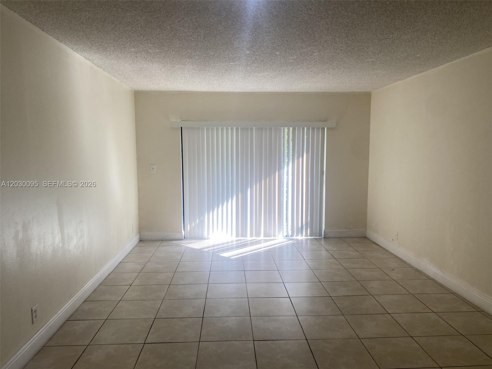 8290 Lake Dr # 433, Doral FL 33166 photo 3