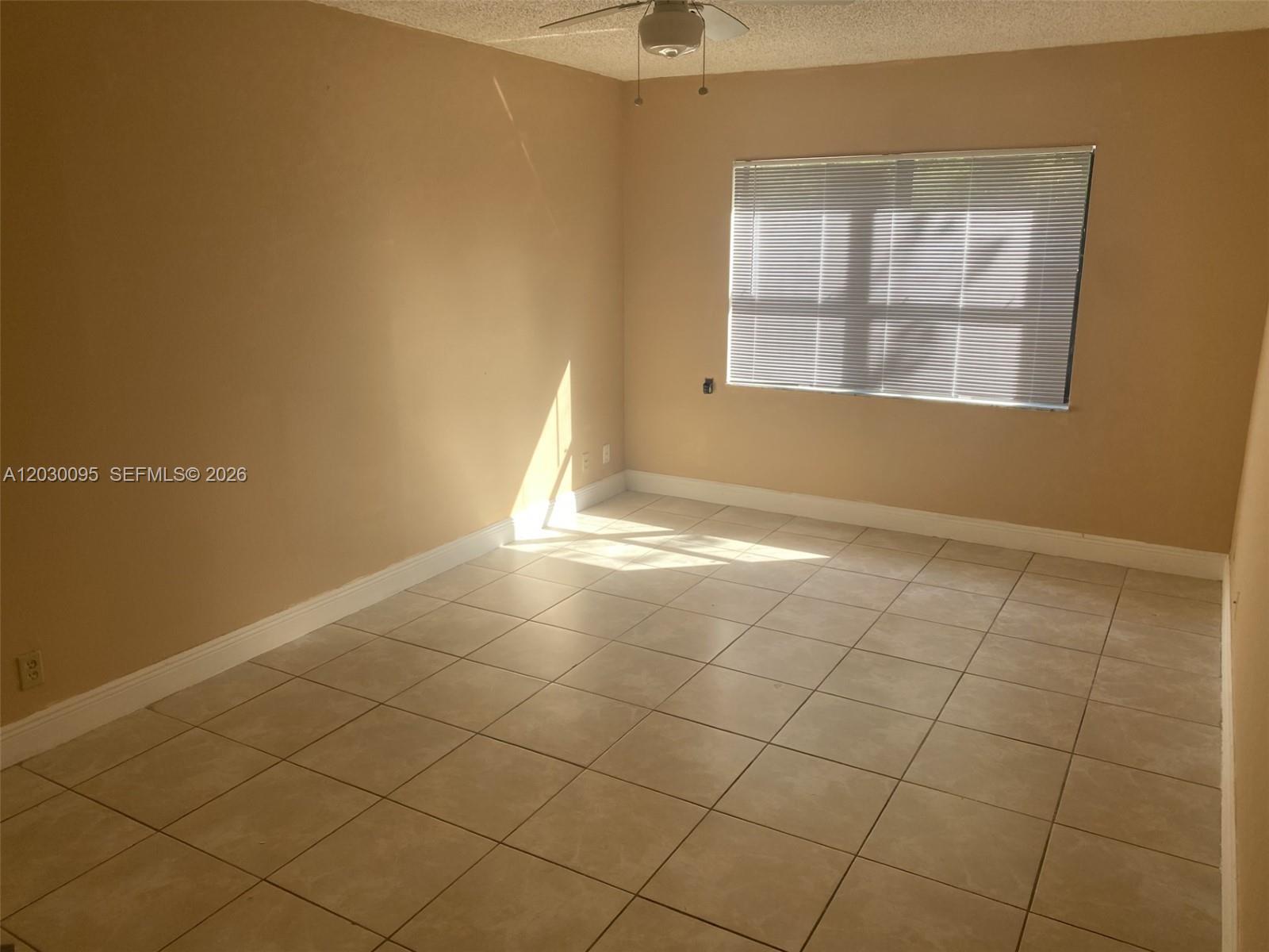 8290 Lake Dr # 433, Doral FL 33166 photo 4