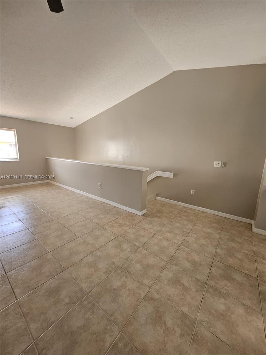 2527 W 76th St # 208, Hialeah FL 33016 photo 4