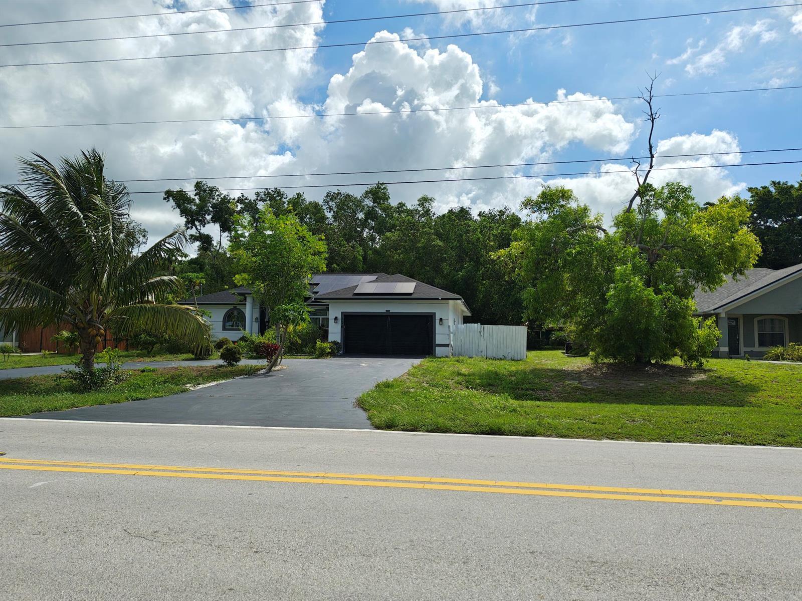 376 SW Tulip Boulevard, Port St. Lucie FL 34953 photo 3