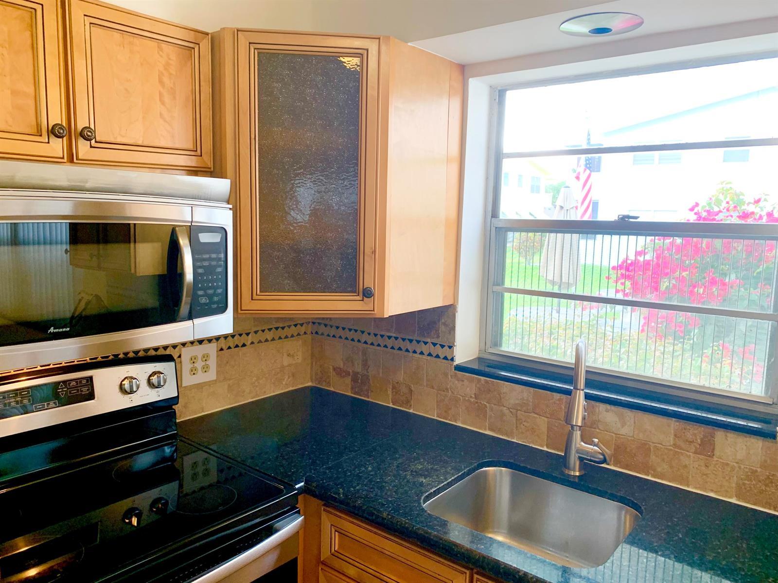130 Sheffield F, West Palm Beach FL 33417 photo 3