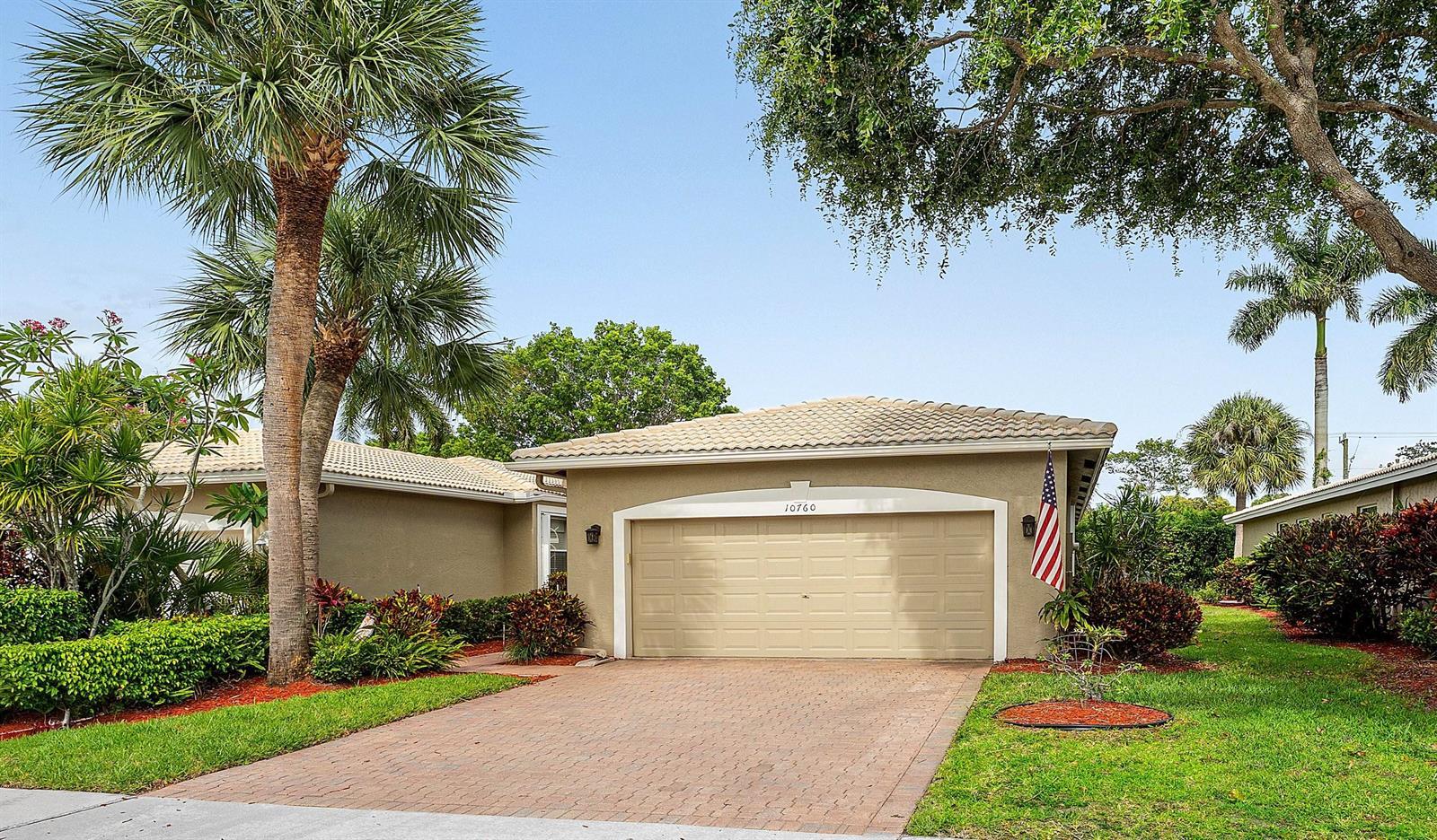 10760 Royal Caribbean Circle, Boynton Beach FL 33437 photo 2