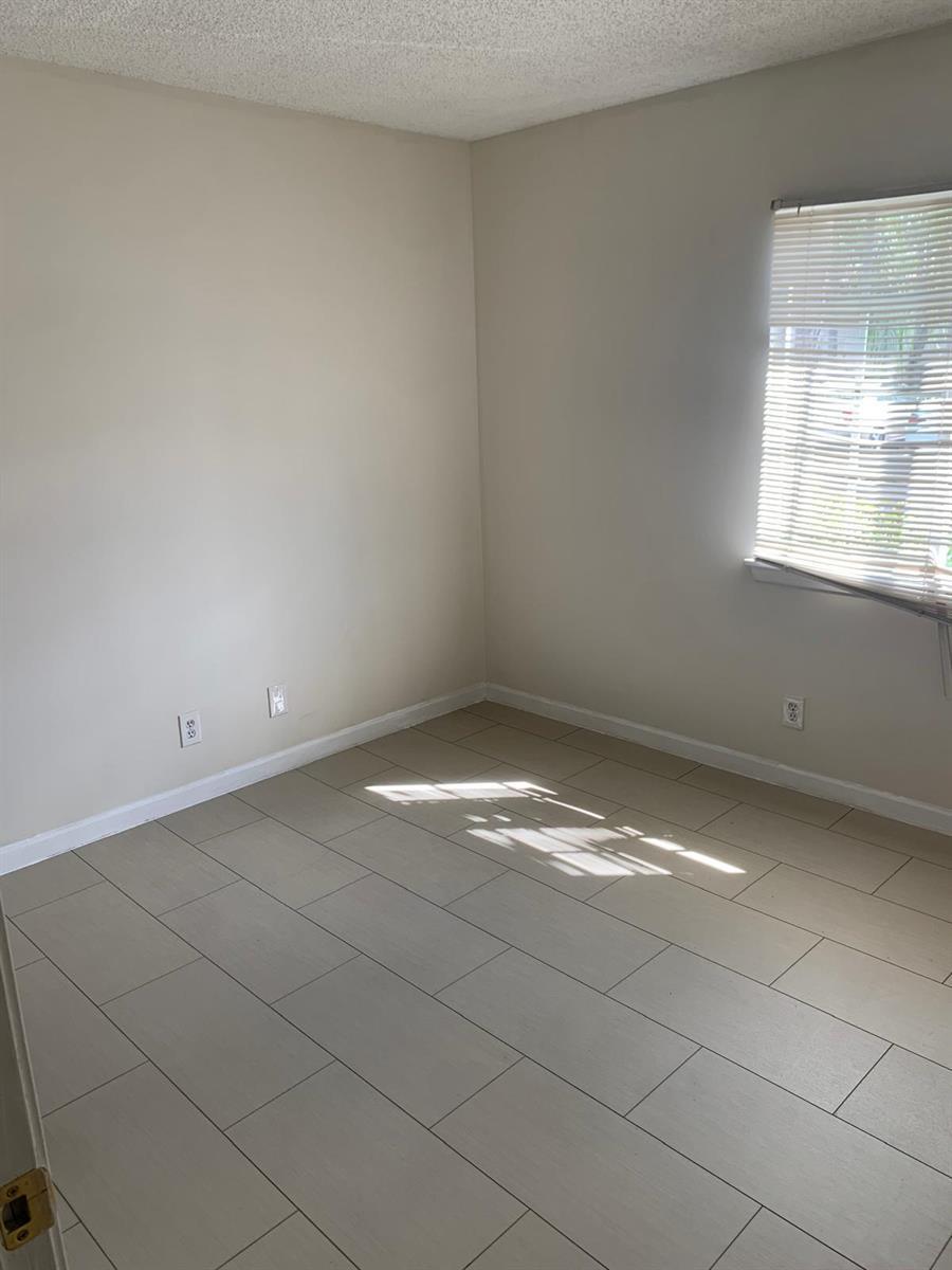 4923 SW 32nd Avenue, Dania Beach FL 33312 photo 5