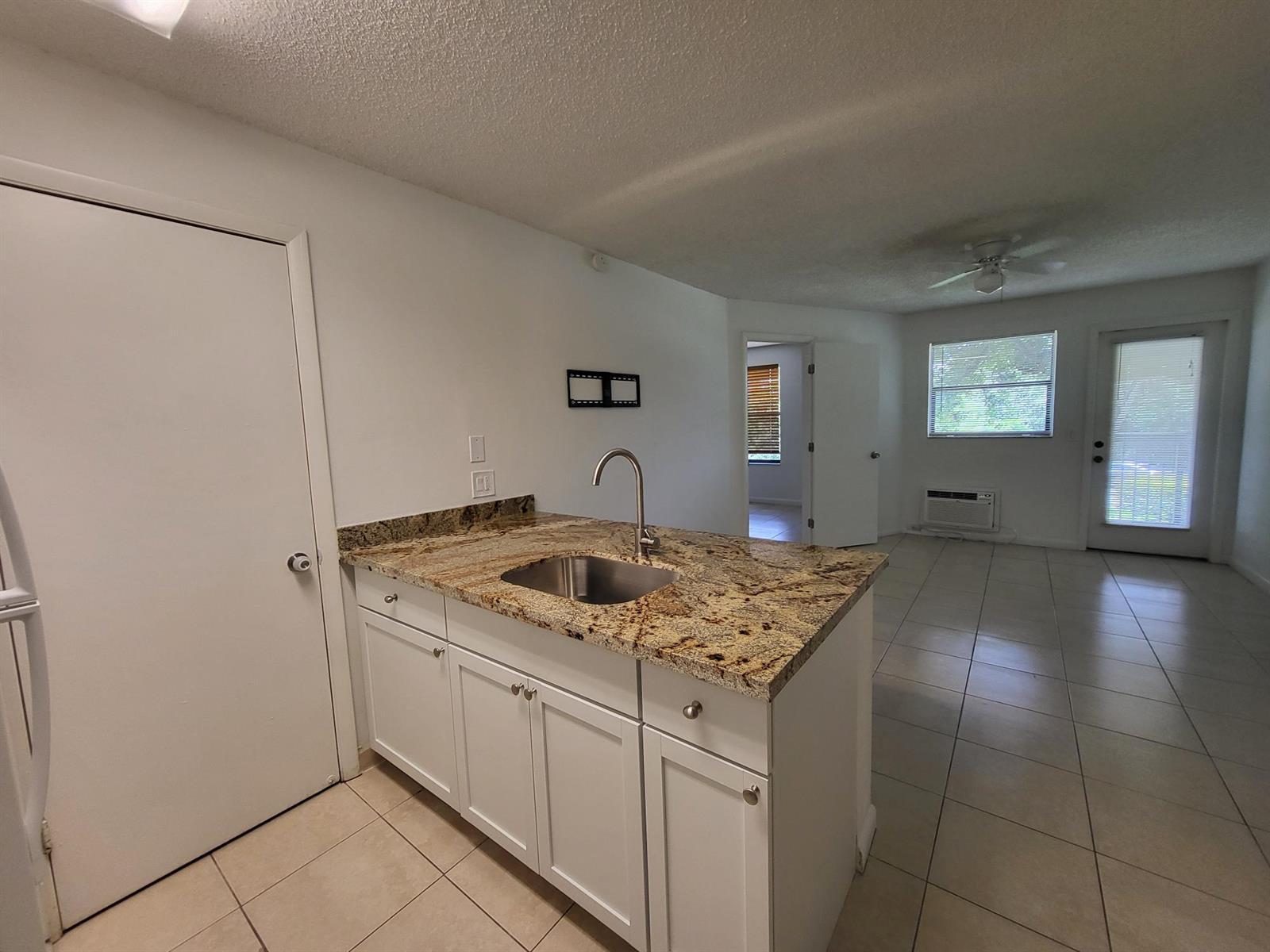 4581 W Mcnab Road # 33, Pompano Beach FL 33069 photo 2