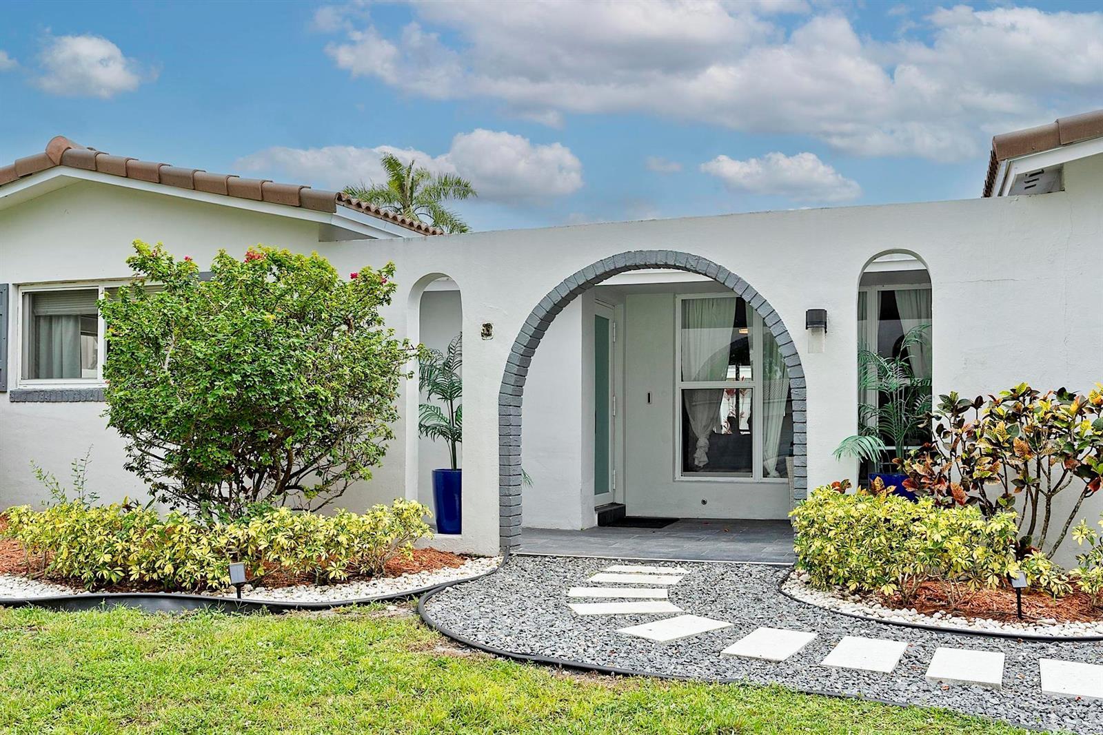 10476 NW 3rd Street, Plantation FL 33324 photo 4