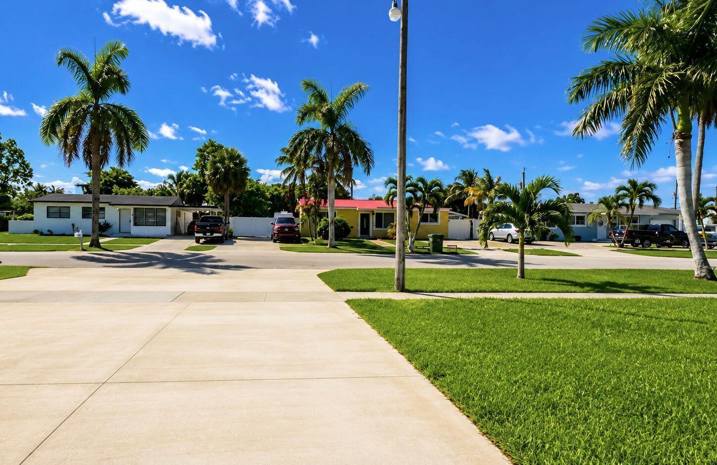 124 Abaco Drive, Palm Springs FL 33461 photo 5