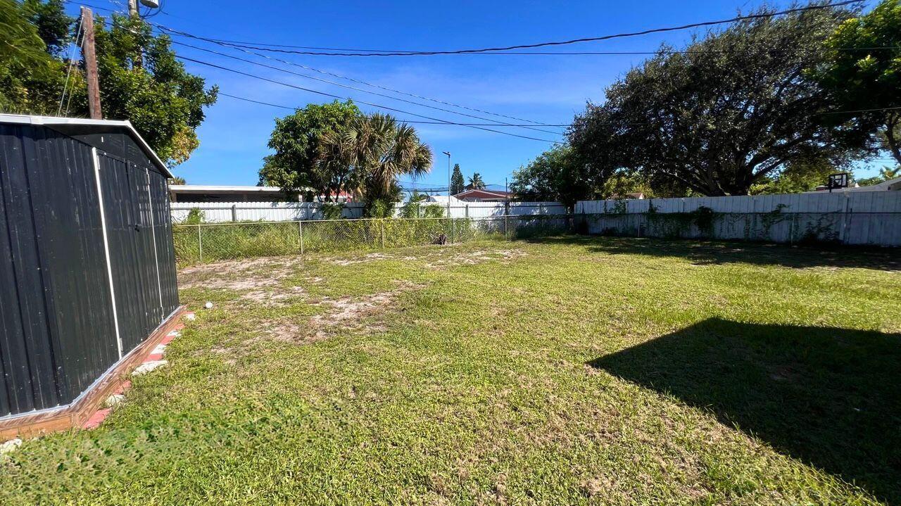 124 Abaco Drive, Palm Springs FL 33461 photo 4