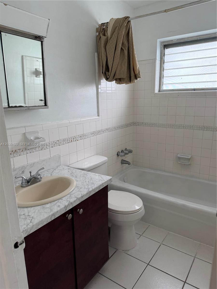 7811 Johnson St # 3E, Pembroke Pines FL 33024 photo 5
