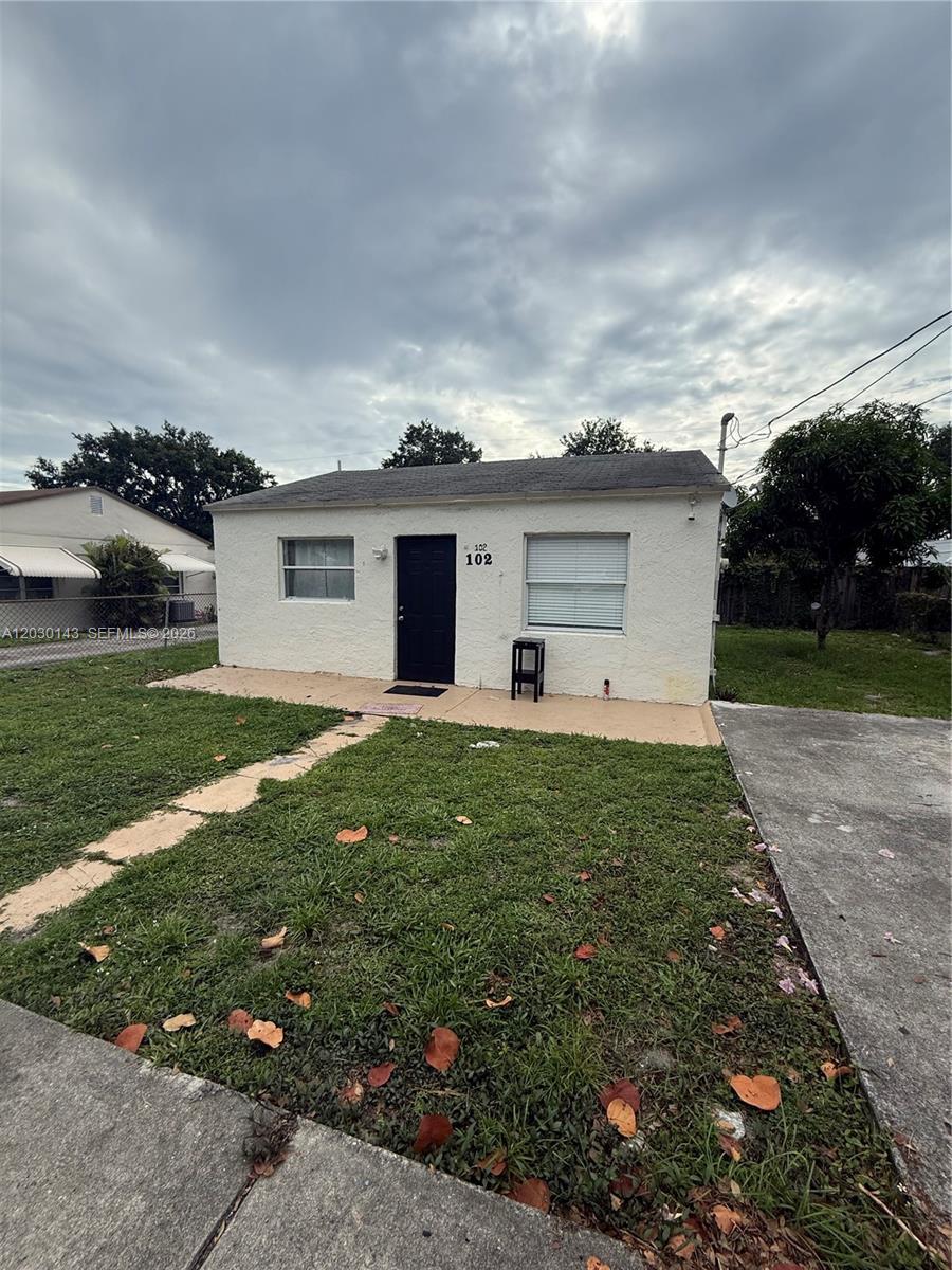 102 NW 1st Ave # 102, Hallandale Beach FL 33009