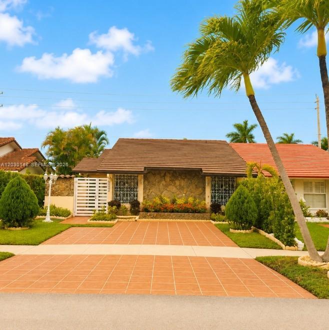 9013 SW 8th Ter, Miami FL 33174