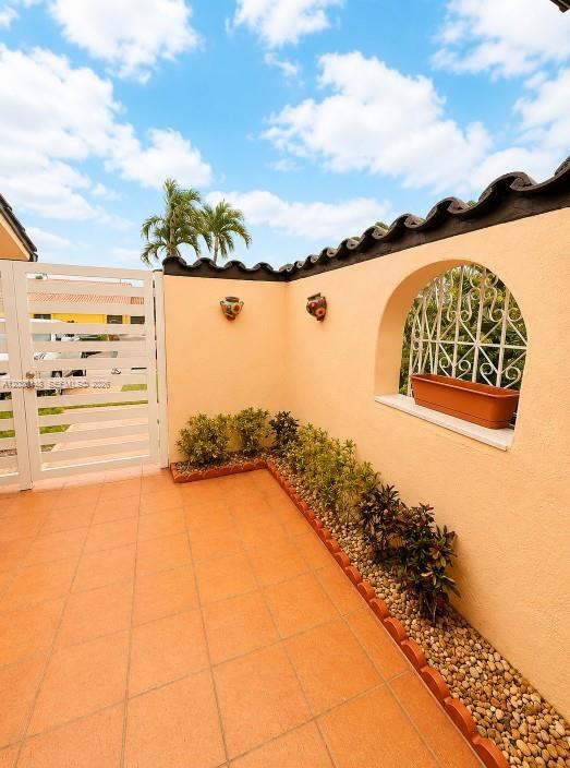 9013 SW 8th Ter, Miami FL 33174 photo 5