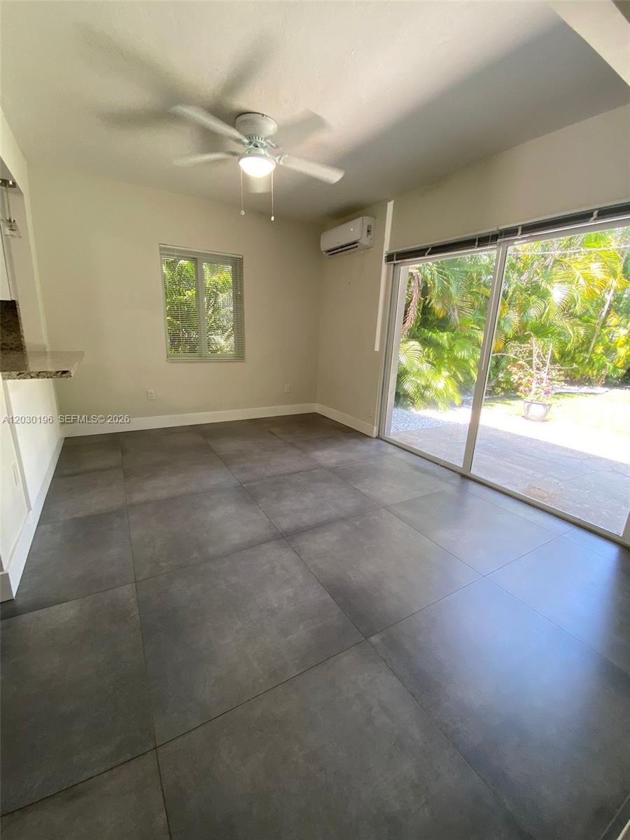 1511 NE 109th St, Miami FL 33161 photo 3