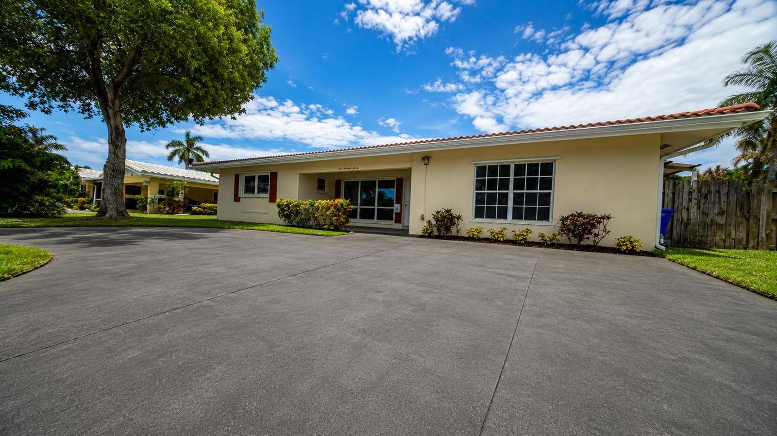 420 SE 4th Court, Pompano Beach FL 33060 photo 4