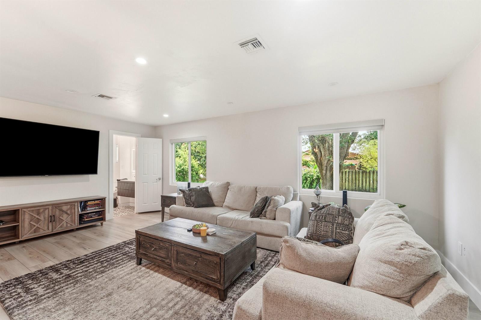 11700 NW 27th Street, Plantation FL 33323 photo 4