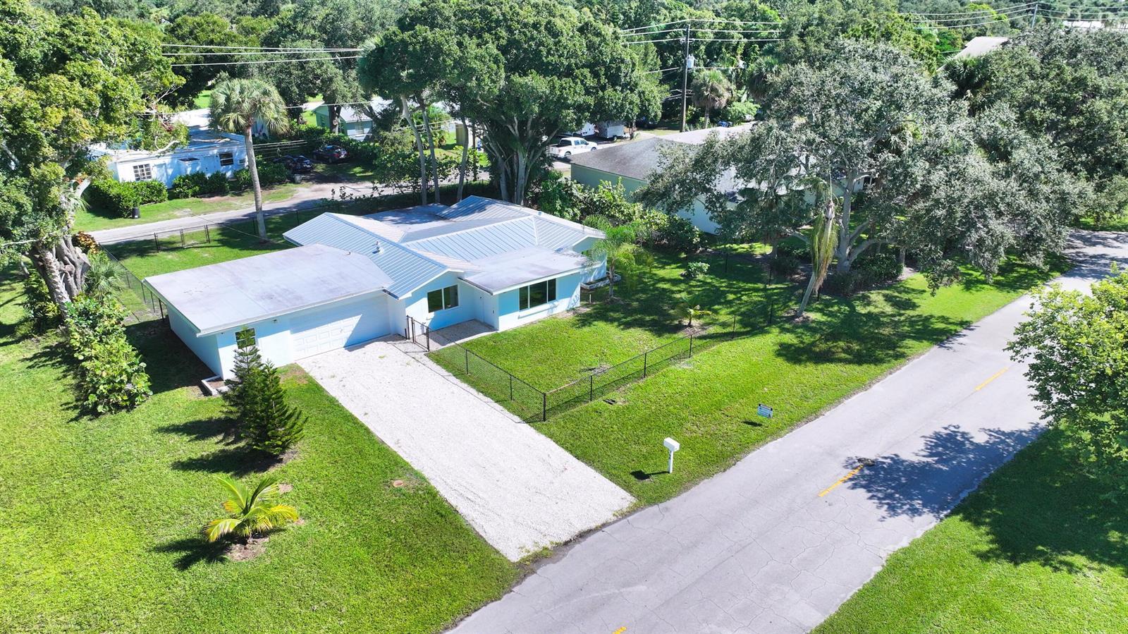 768 22nd Place, Vero Beach FL 32960 photo 2