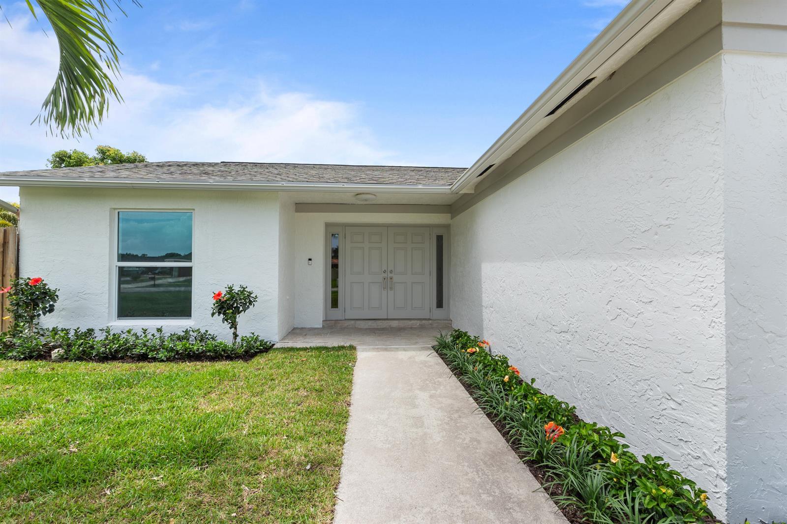 1313 Pinetta Circle, Wellington FL 33414 photo 2