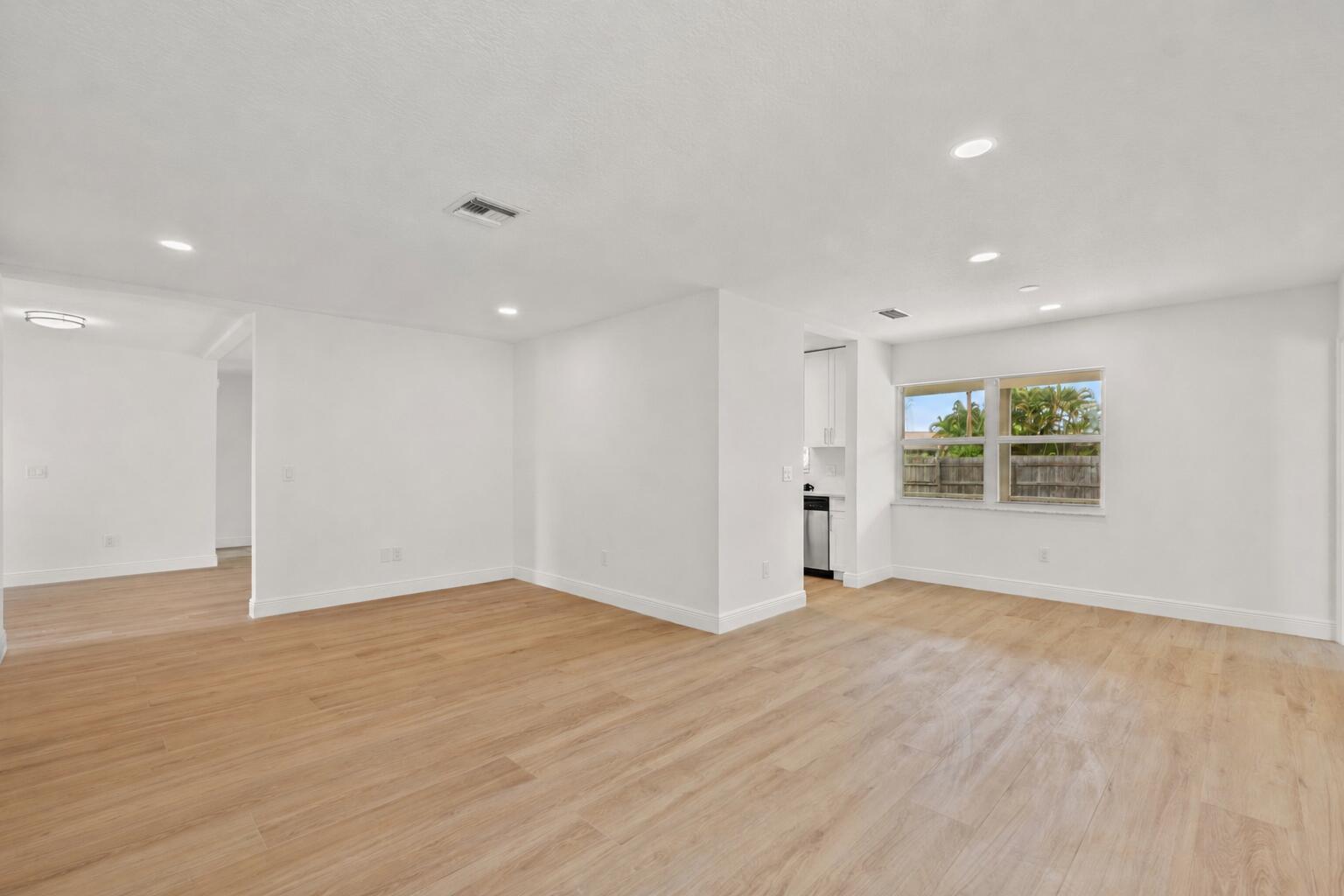 1313 Pinetta Circle, Wellington FL 33414 photo 3