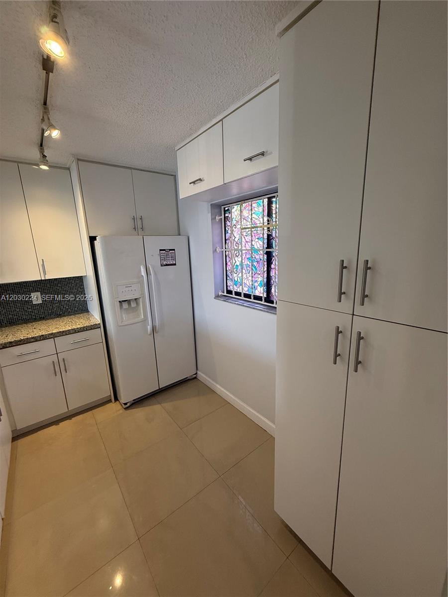 8625 NW 8th St # 420, Miami FL 33126 photo 5