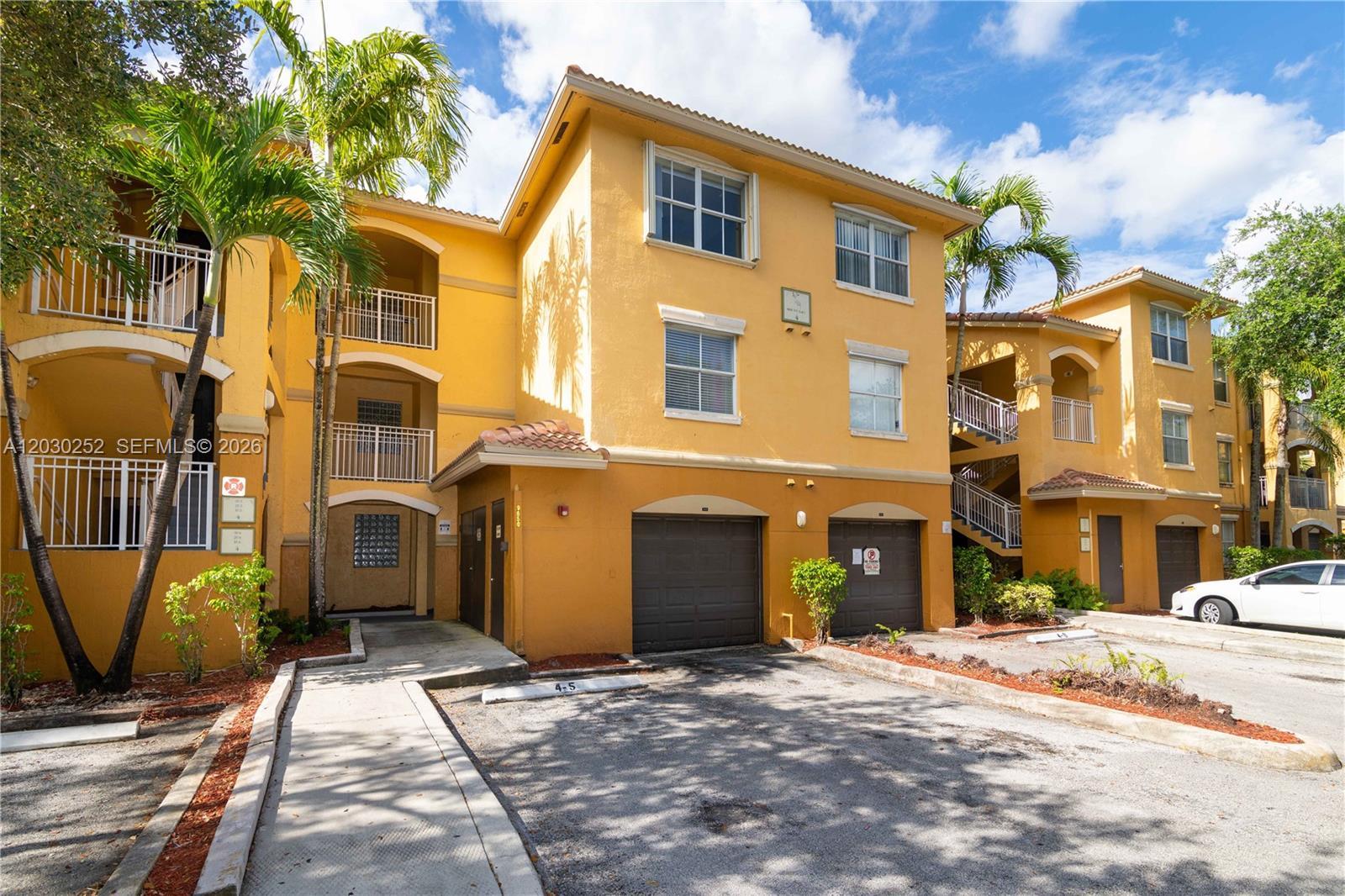 9650 NW 2nd St # 304, Pembroke Pines FL 33024 photo 2