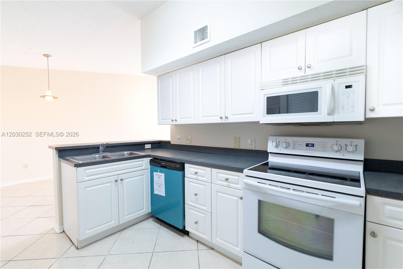 9650 NW 2nd St # 304, Pembroke Pines FL 33024 photo 4