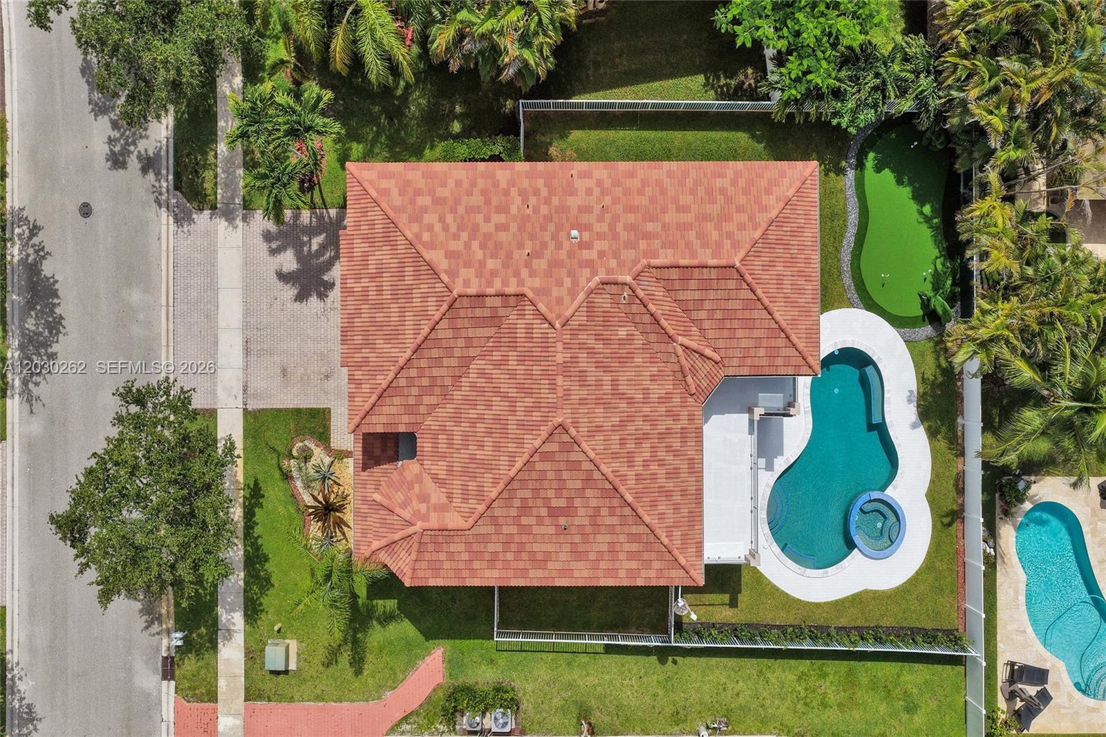 16180 SW 14th St, Pembroke Pines FL 33027 photo 2