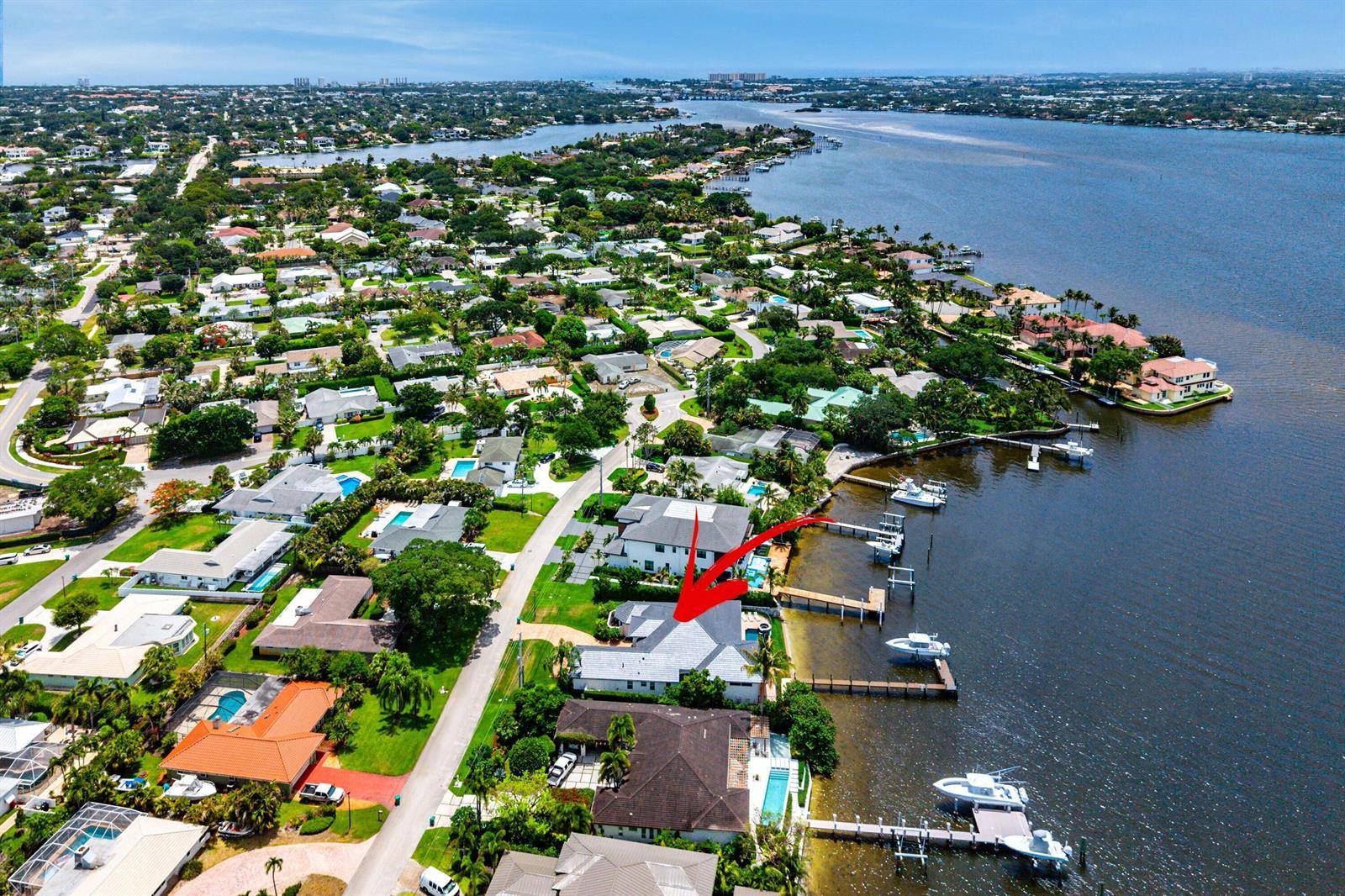 47 River Drive, Tequesta FL 33469 photo 2