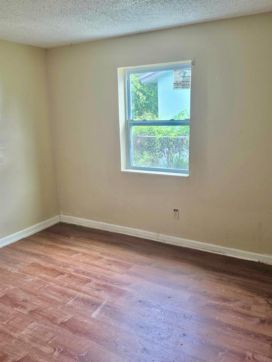 1216 Giller Avenue, Mangonia Park FL 33407 photo 4
