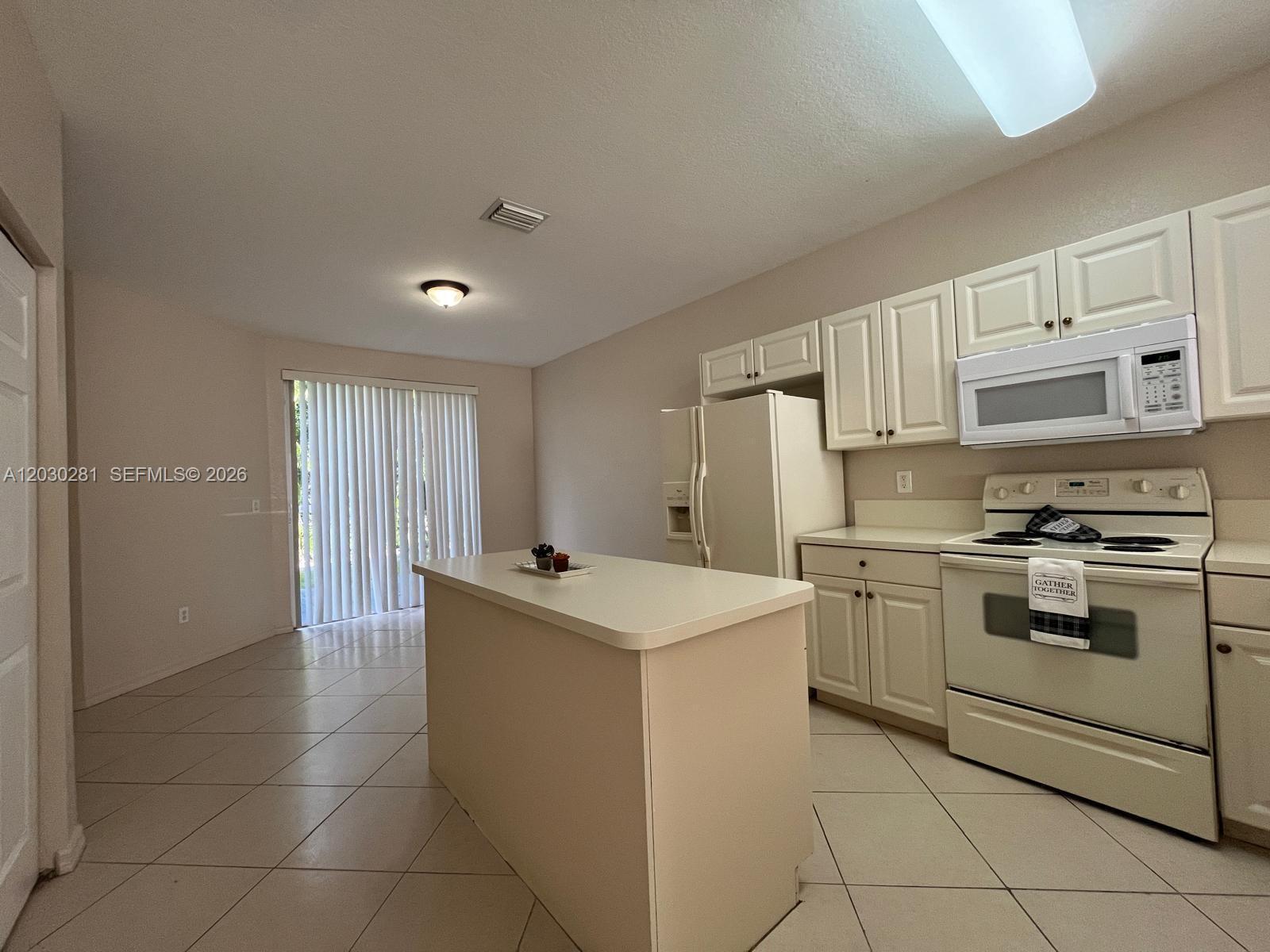 1932 Alamanda Way # 1932, Riviera Beach FL 33404 photo 2