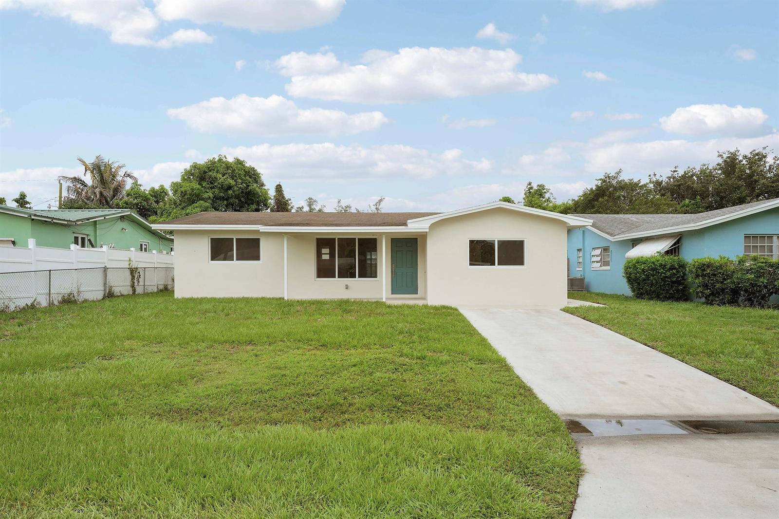 4142 Kirkland Lane, Lake Worth FL 33461 photo 2