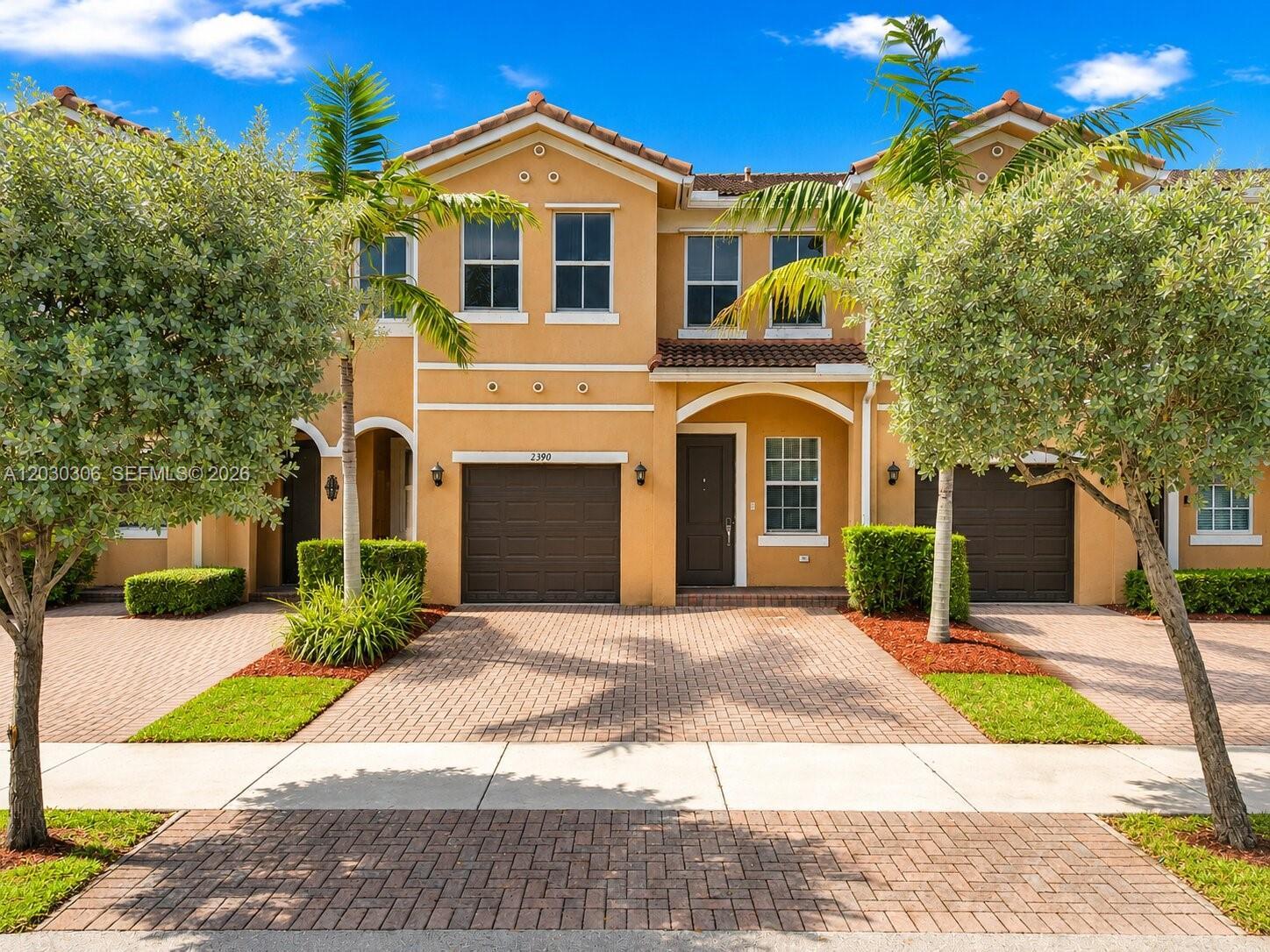 2390 SE 15th St, Homestead FL 33035 photo 2