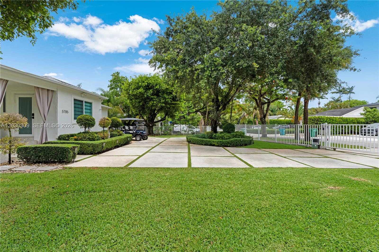 5785 SW 46th Ter, Miami FL 33155 photo 3