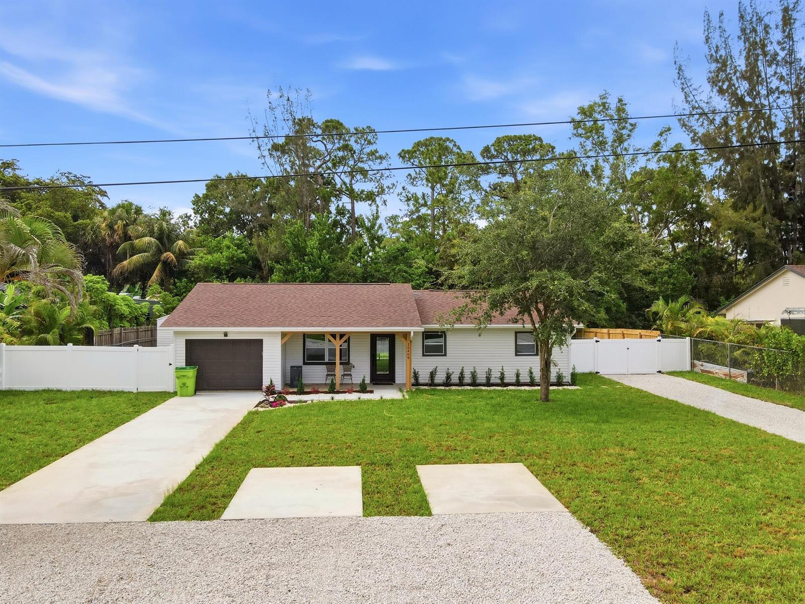 15409 Los Angeles Drive, FL 33470 photo 2