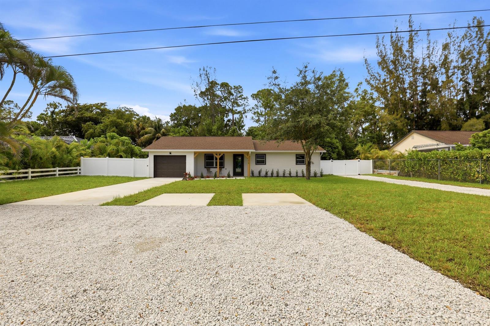 15409 Los Angeles Drive, FL 33470