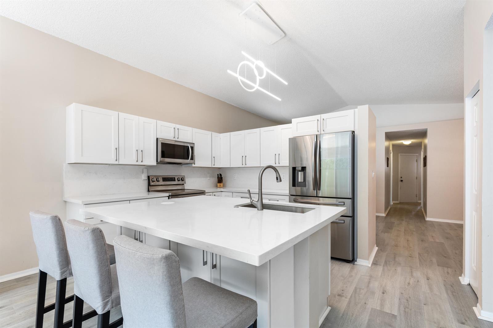 5349 NW 117th Avenue, Coral Springs FL 33076 photo 2