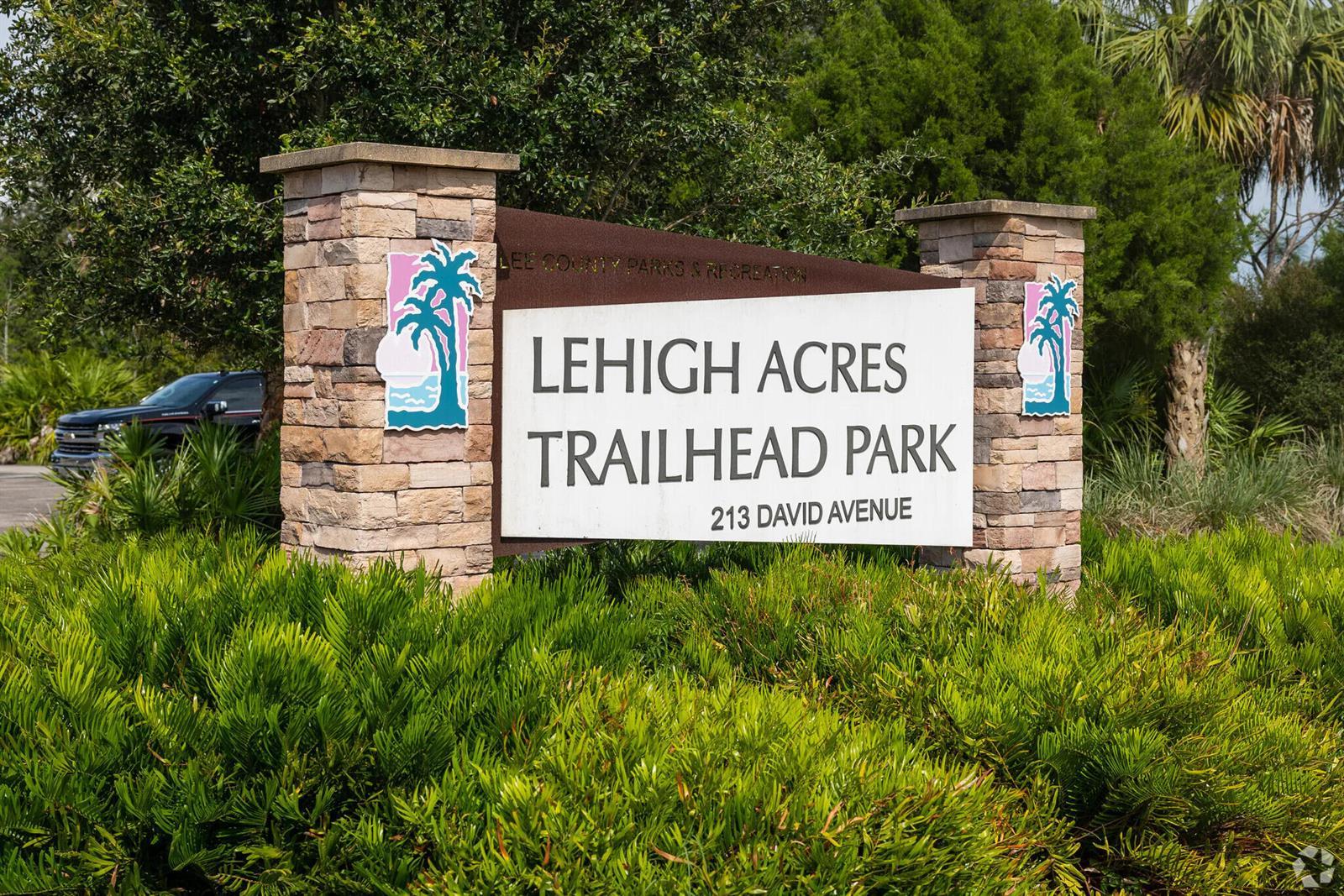 1246 Cordoba Street E, Lehigh Acres FL 33974 photo 4