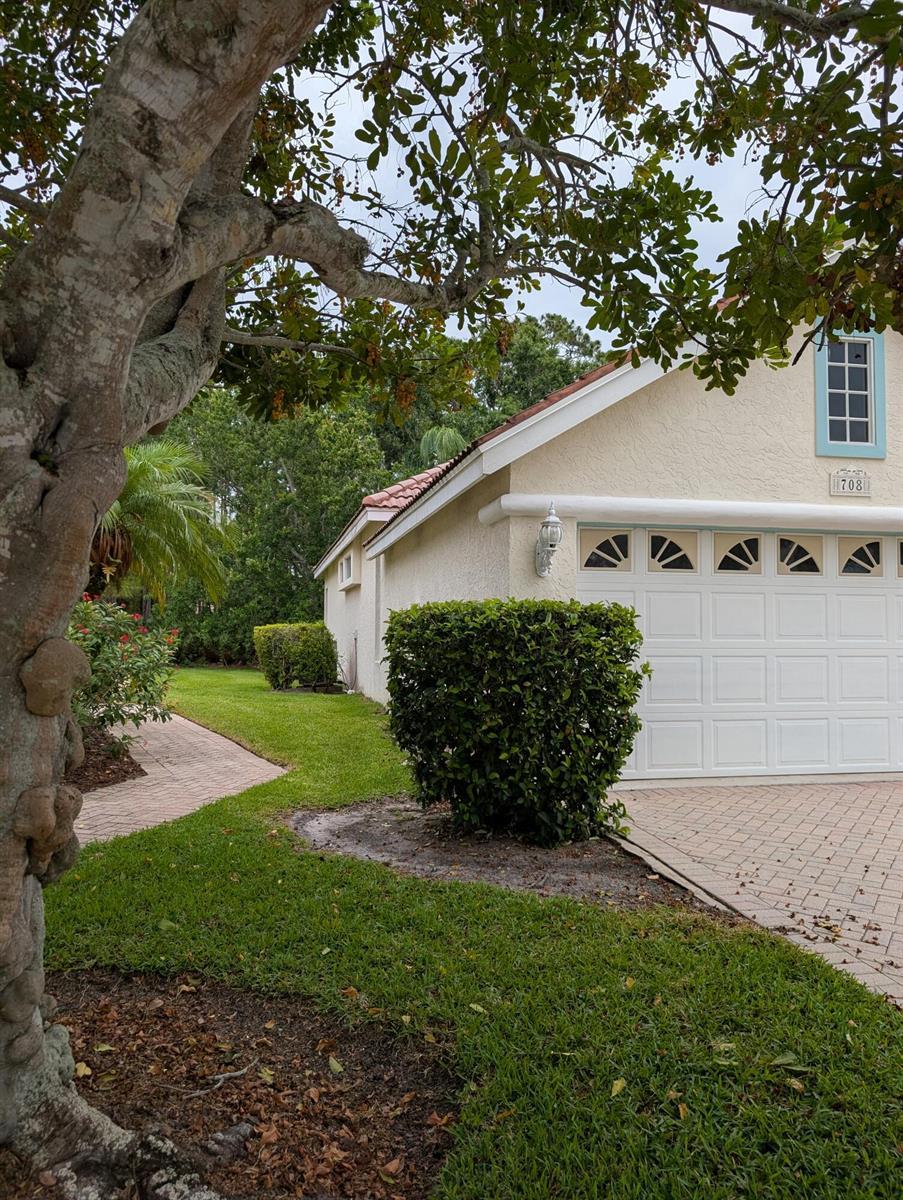 708 SW Saint Vincent Cove, Port St. Lucie FL 34986 photo 4