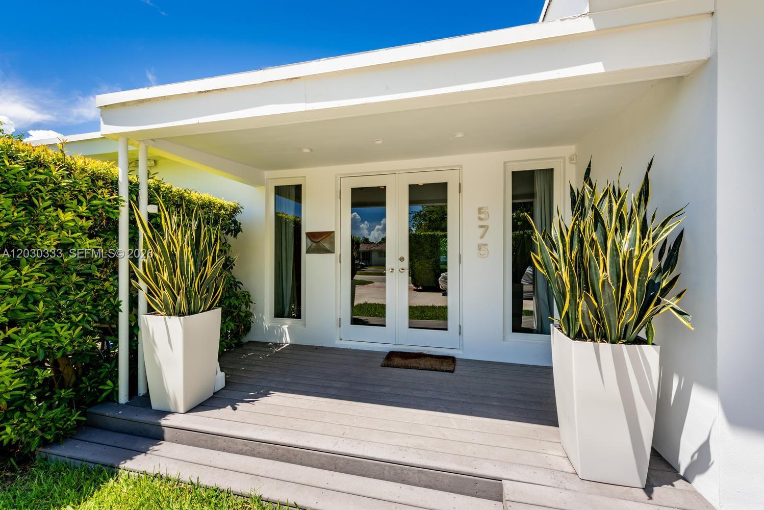 575 W 50th St, Miami Beach FL 33140 photo 5