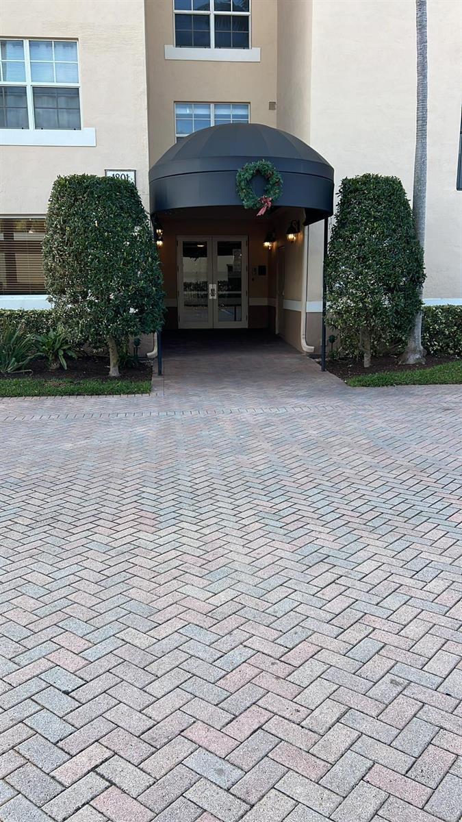 1801 N Flagler (seasonal Or Annual) Drive # 101, West Palm Beach FL 33407 photo 2