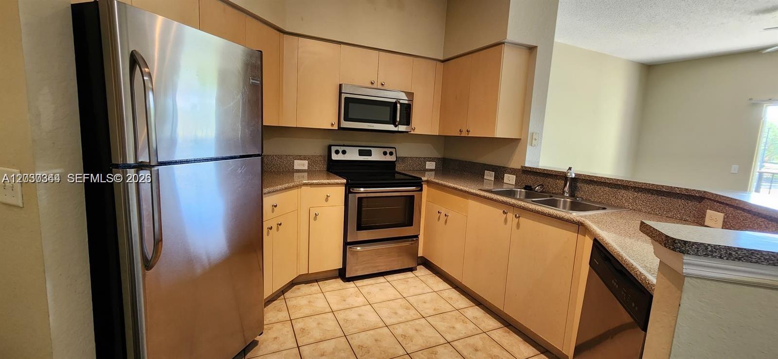 280 Crestwood Cir, Royal Palm Beach FL 33411 photo 3