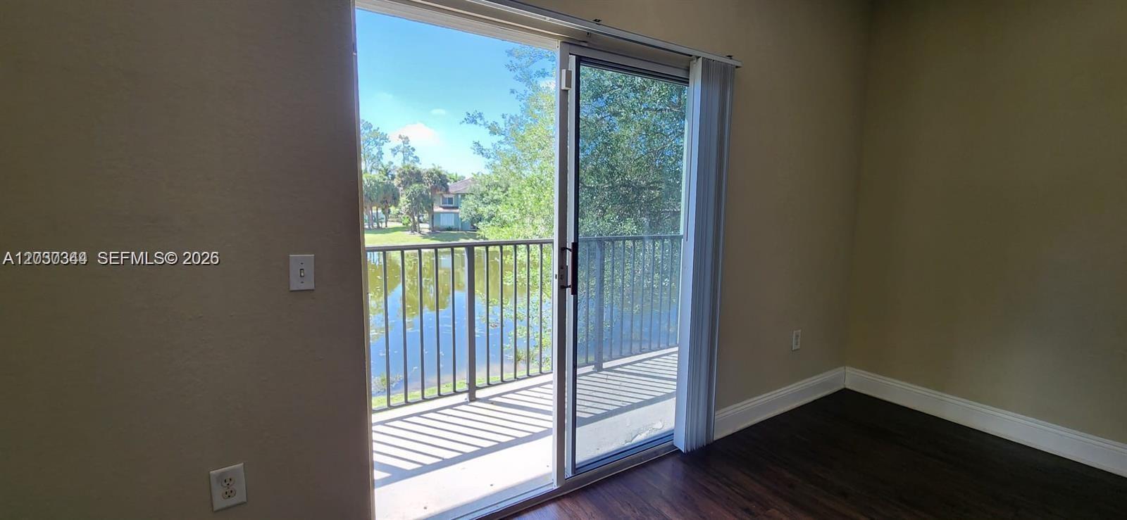 280 Crestwood Cir, Royal Palm Beach FL 33411 photo 4